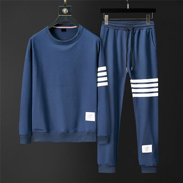 20s men's designer pullover suit sportswear t-shirt suit men's track and field sportswear 3 colors solid jacket sports suit, Gray
20s men's designer pullover suit sportswear t-shirt suit men's track and field sportswear 3 colors solid jacket sports suit, Gray