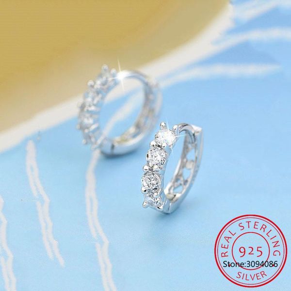 925 Sterling Silver Hollow Heart-shaped Hoop Earrings Single Row Cubic Zirconia Earrings For Women Jewelry S-E1166, Golden;silver
925 Sterling Silver Hollow Heart-shaped Hoop Earrings Single Row Cubic Zirconia Earrings For Women Jewelry S-E1166, Golden;silver