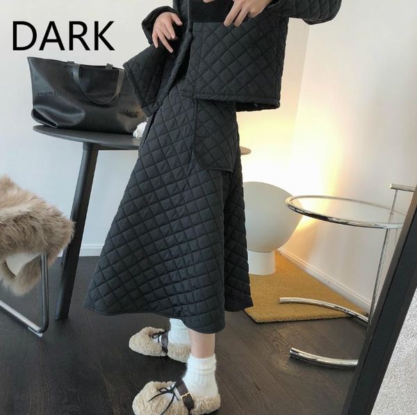 dark winter new korean fashion three-dimensional profile quilted high waist skirt loose a-line skirt thick umbrella women, Black 
dark winter new korean fashion three-dimensional profile quilted high waist skirt loose a-line skirt thick umbrella women, Black