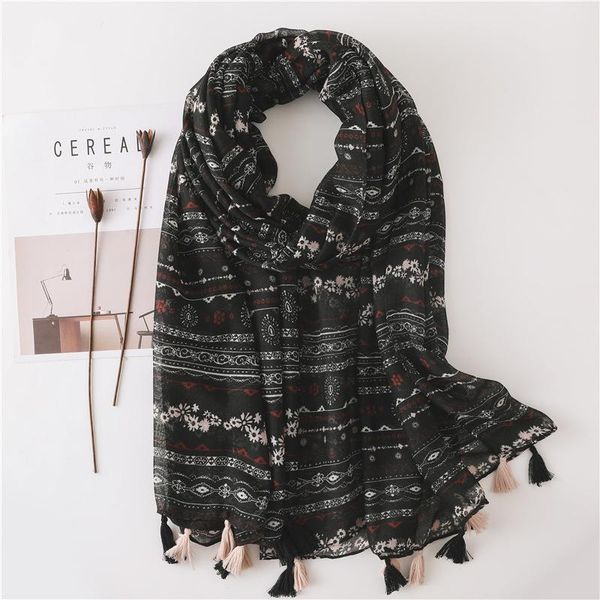 ethnic style print beach towel popular summer sunscreen silk scarves lady winter cotton and linen scarf new black seaside shawls, Blue;gray
ethnic style print beach towel popular summer sunscreen silk scarves lady winter cotton and linen scarf new black seaside shawls, Blue;gray
