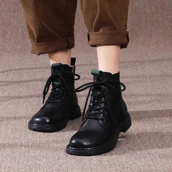 women's autumn new first layer cowhide martin versatile casual chimney boots thick soled leather motorcycle boots, Black 
women's autumn new first layer cowhide martin versatile casual chimney boots thick soled leather motorcycle boots, Black