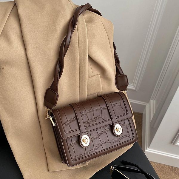 vintage flap lock classic women bag retro pu leather handbag purse female crossbody bag small square shoulder sac femme luxe
vintage flap lock classic women bag retro pu leather handbag purse female crossbody bag small square shoulder sac femme luxe
