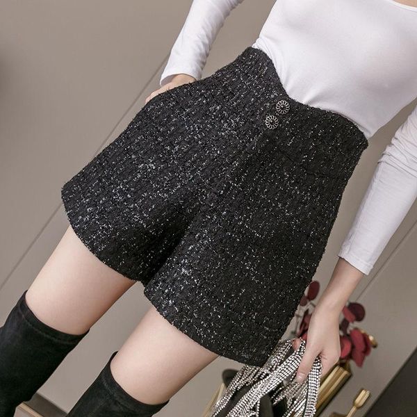 2021 new autumn winter woolen black tweed women's shorts high waist wide leg booty shorts female elegant plaid thick s118, White;black
2021 new autumn winter woolen black tweed women's shorts high waist wide leg booty shorts female elegant plaid thick s118, White;black