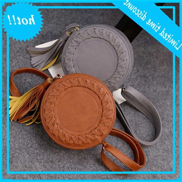 summer new style women's fashion tassel one shoulder korean version small round personalized weaving slant cross bag trend
summer new style women's fashion tassel one shoulder korean version small round personalized weaving slant cross bag trend