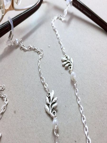 2020 silver color vintage leaf charm glasses chain sunglasses chain fashion slip glasses chain holder glasses accessories h jllpkm
2020 silver color vintage leaf charm glasses chain sunglasses chain fashion slip glasses chain holder glasses accessories h jllpkm