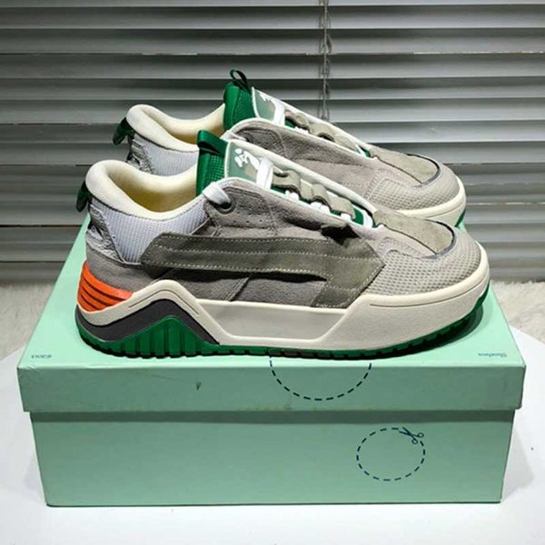 brand mens and womens casual shoes wear-resistant non-slip sole arrow pattern sports shoes mens shoes oversized 46 size retro style, Black
brand mens and womens casual shoes wear-resistant non-slip sole arrow pattern sports shoes mens shoes oversized 46 size retro style, Black