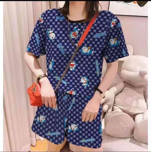 2022 factory wholesale new summer women's short sleeved casual cartoon printed wide leg shorts set two piece set tide, Gray
2022 factory wholesale new summer women's short sleeved casual cartoon printed wide leg shorts set two piece set tide, Gray