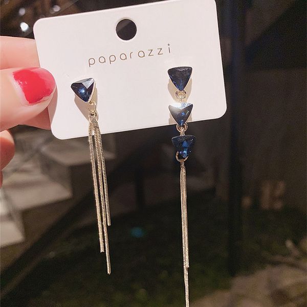 crystal trendy earring women dangle earrings blue triangle crystal new fashion long elegant korean female jewelry, Silver
crystal trendy earring women dangle earrings blue triangle crystal new fashion long elegant korean female jewelry, Silver