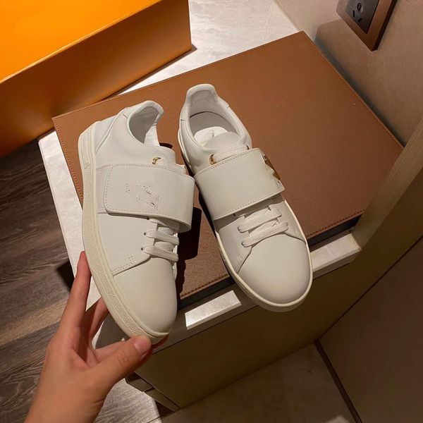 womens sneakers designers shoe casual white black women shoes fashion printing outdoor platformclassic casuals foam runner sneaker with box
womens sneakers designers shoe casual white black women shoes fashion printing outdoor platformclassic casuals foam runner sneaker with box
