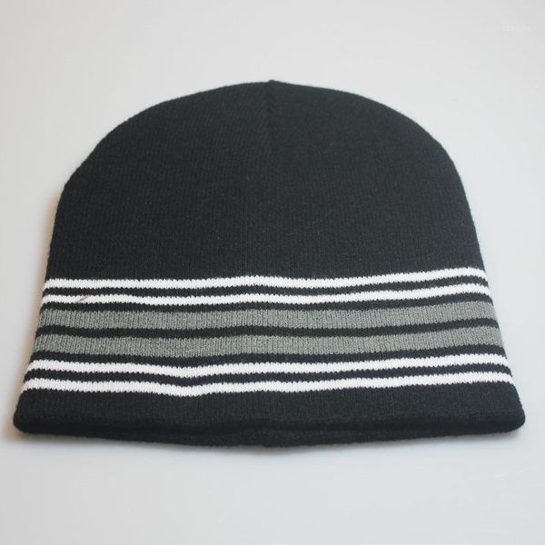 beanies european and american-style fashion for men classic warm beanie wool cap ski knitted hat1
beanies european and american-style fashion for men classic warm beanie wool cap ski knitted hat1