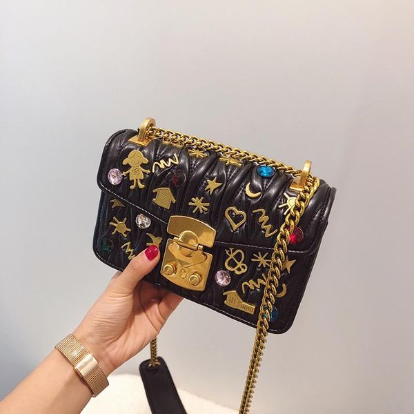 женщины pu кожа заклепка урожай мини моды сумка плеча креста тела сумка цепи
женщины pu кожа заклепка урожай мини моды сумка плеча креста тела сумка цепи