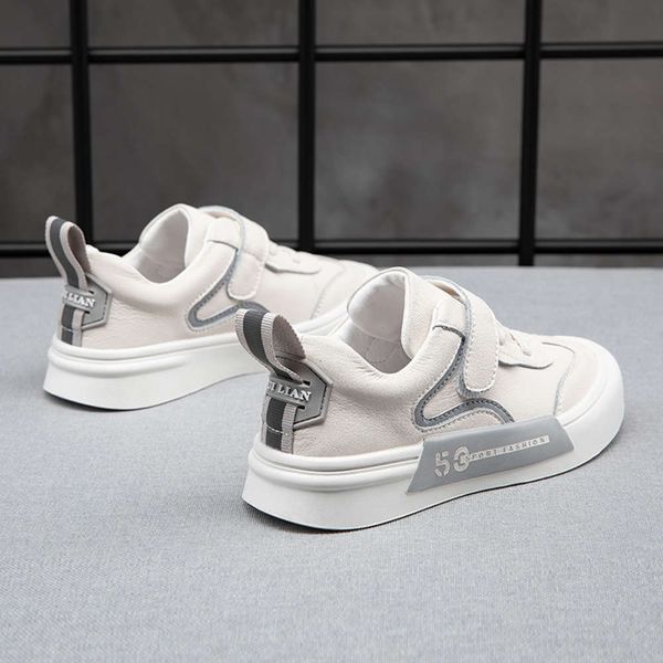 2020 new sports autumn and winter big boys girls children's small white plush versatile board sho, Black
2020 new sports autumn and winter big boys girls children's small white plush versatile board sho, Black