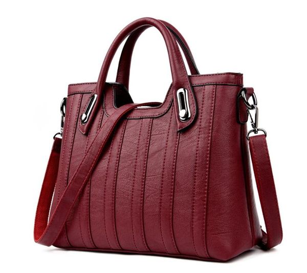 2020 new genuine leather handbags women messenger totes bags crossbody bags for women shoulder purse 
2020 new genuine leather handbags women messenger totes bags crossbody bags for women shoulder purse
