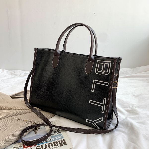 hh designer pu leather shoulder bags for women 2021 classic high capacity handbags travel luxury hand bag female large shoulder bag 20010
hh designer pu leather shoulder bags for women 2021 classic high capacity handbags travel luxury hand bag female large shoulder bag 20010