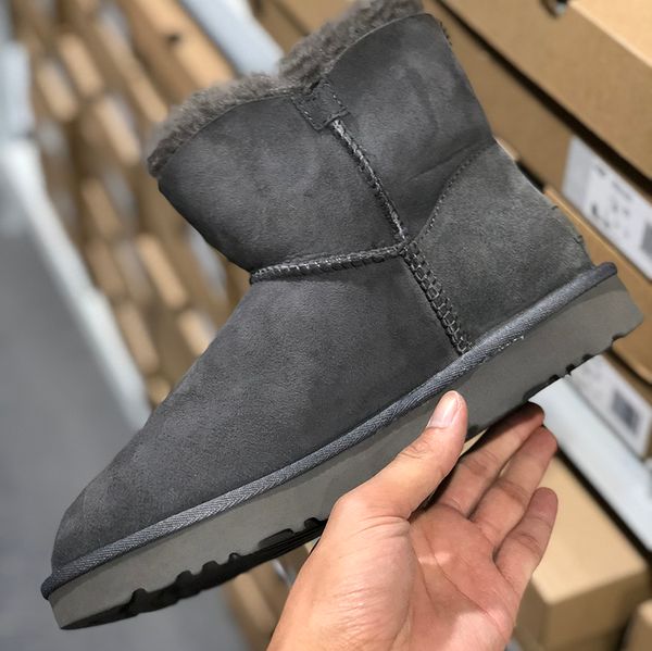 classic short women boots with integrated fur implantable silk snow boots have zipper short mid grey black cold-proof women's side bow
classic short women boots with integrated fur implantable silk snow boots have zipper short mid grey black cold-proof women's side bow