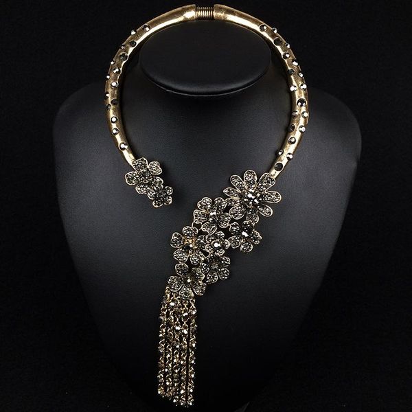 chokers vintage statement open choker necklace women layered crystal flowers tassel pendants large collar 2021, Golden;silver
chokers vintage statement open choker necklace women layered crystal flowers tassel pendants large collar 2021, Golden;silver