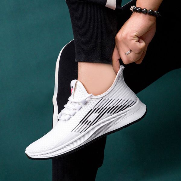 4the new of the ultra-lightweight men casual fashion net trendy running in fashionable jogging shoes zapatillas, Black;brown
4the new of the ultra-lightweight men casual fashion net trendy running in fashionable jogging shoes zapatillas, Black;brown
