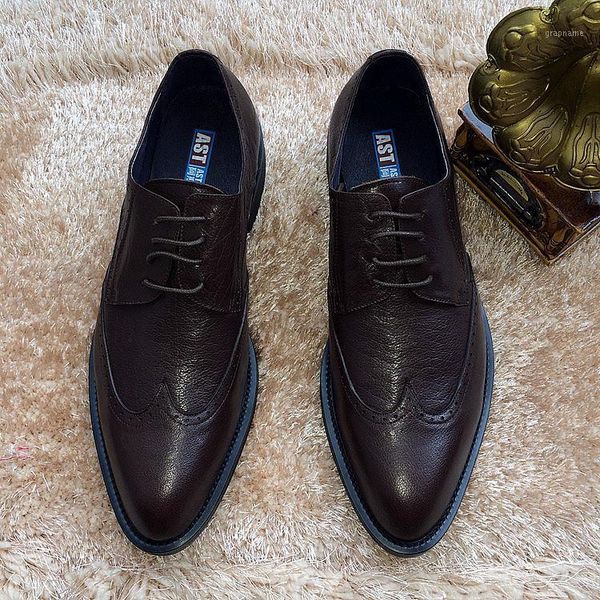 2020 spring fall men genuine leather brogue carved formal business shoes oxfords leisure shoe1, Black
2020 spring fall men genuine leather brogue carved formal business shoes oxfords leisure shoe1, Black