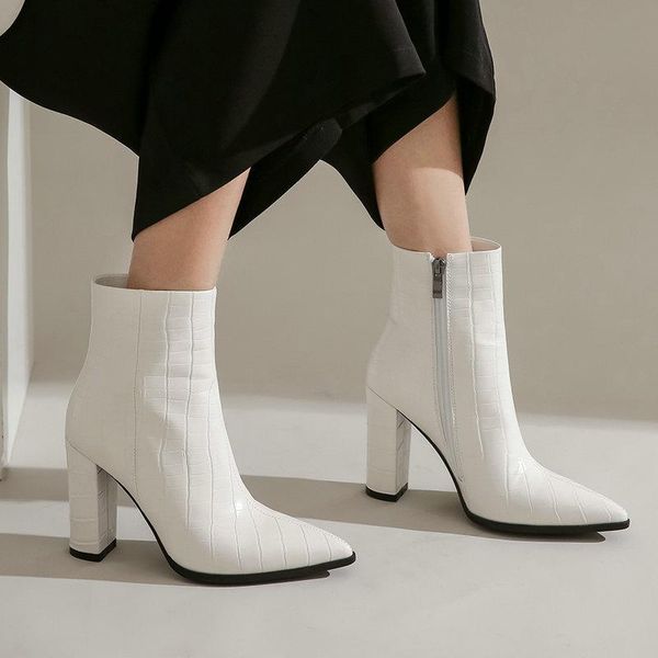 2020 new fashion women shoes sqaure high heel ankle boots faux leather pointed toe heels autumn winter ladies boots, Black
2020 new fashion women shoes sqaure high heel ankle boots faux leather pointed toe heels autumn winter ladies boots, Black