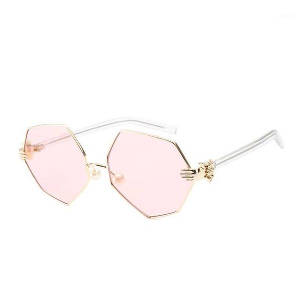 sunglasses 2021 set fashion women brand designer retro clear lens for irregular shape plain glasses uv4001, White;black
sunglasses 2021 set fashion women brand designer retro clear lens for irregular shape plain glasses uv4001, White;black