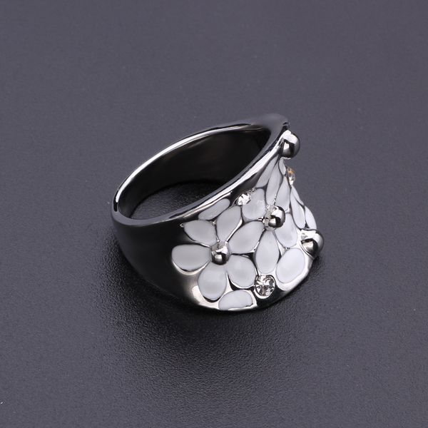 selling european and american fashion ornament personality fashion jewelry flower drop oil ring wedding decoration wholesale, Silver
selling european and american fashion ornament personality fashion jewelry flower drop oil ring wedding decoration wholesale, Silver