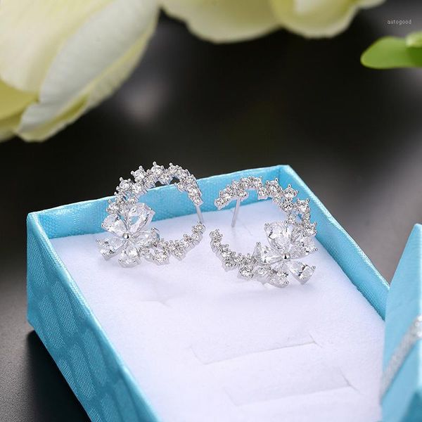 stud the latest design flower earrings temperament simple fashion metal female decorative crystal zircon girl lover wedding1, Golden;silver
stud the latest design flower earrings temperament simple fashion metal female decorative crystal zircon girl lover wedding1, Golden;silver