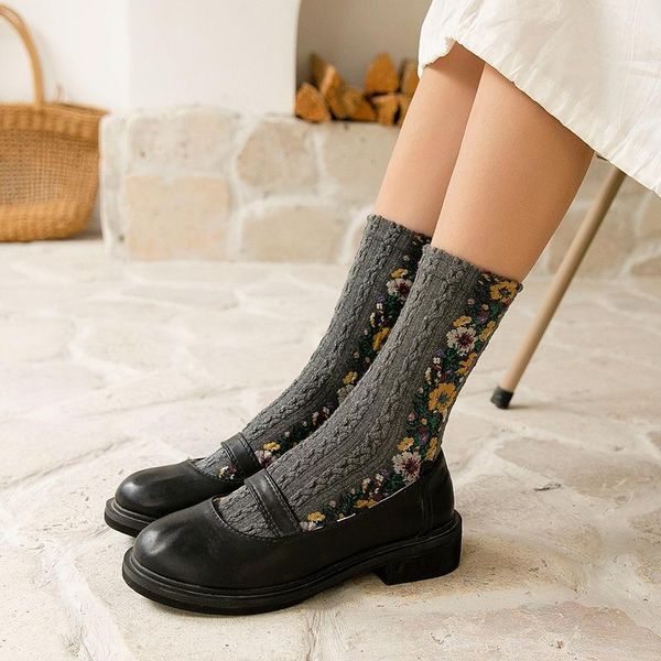 jeseca autumn national style flower print women socks harajuku vintage sock female fashion winter warm christmas gifts for girls1, Black;white
jeseca autumn national style flower print women socks harajuku vintage sock female fashion winter warm christmas gifts for girls1, Black;white