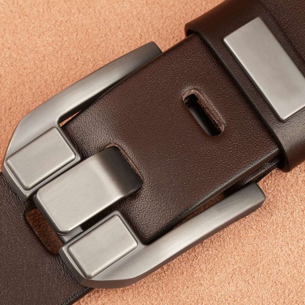 flat pin buckle counter men's head pure cow leather leisure versatile young and middle-aged belt wide version, Black;brown
flat pin buckle counter men's head pure cow leather leisure versatile young and middle-aged belt wide version, Black;brown