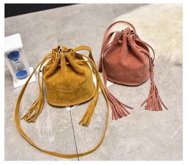 50pcs/lot designer handbags women bag messenger bags new handbag tassel bucket shoulder handbags crossbody
50pcs/lot designer handbags women bag messenger bags new handbag tassel bucket shoulder handbags crossbody