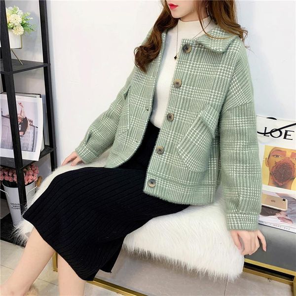 winter women's jacket casual korean style loose small short plaid 2020 new knitted cardigan thickened top, Black;brown
winter women's jacket casual korean style loose small short plaid 2020 new knitted cardigan thickened top, Black;brown