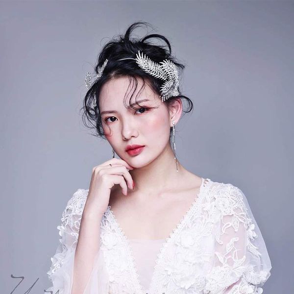 2019 new luxury bridal headdress crown atmosphere headband diamond leaves hair wedding dress accessories, Silver
2019 new luxury bridal headdress crown atmosphere headband diamond leaves hair wedding dress accessories, Silver