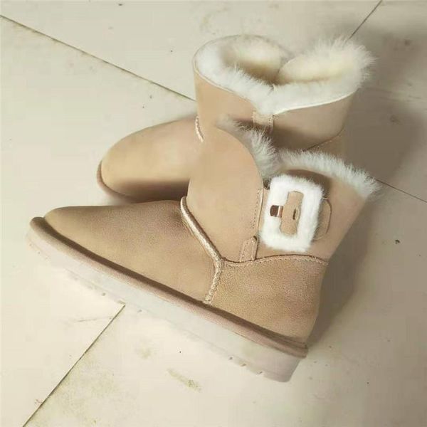 new style 2020 women boots natural fur winter boots shoes for women ankle 100% genuine sheepskin leather short, Black
new style 2020 women boots natural fur winter boots shoes for women ankle 100% genuine sheepskin leather short, Black