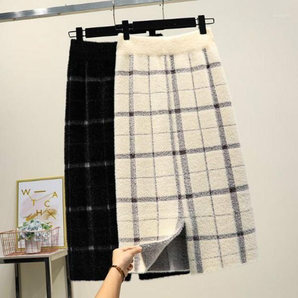 2020 autumn winter women new fashion plaid knitting skirt elegant ladies office high waist imitation mink velvet plaid skirt q521, Black
2020 autumn winter women new fashion plaid knitting skirt elegant ladies office high waist imitation mink velvet plaid skirt q521, Black
