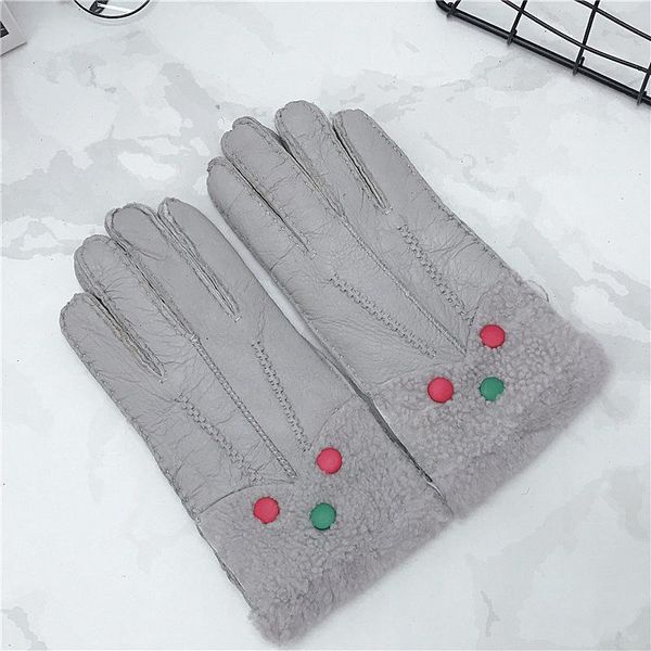 women gloves natural real wool leather with fluffy fur lining mittens winter warm female outdoor thickenning snow gloves 2020, Blue;gray
women gloves natural real wool leather with fluffy fur lining mittens winter warm female outdoor thickenning snow gloves 2020, Blue;gray