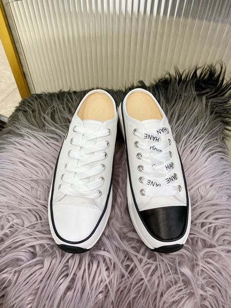 thick soled canvas shoes children 2020 new korean version of songgao air permeable board shoes, half drag small white shoes, Black
thick soled canvas shoes children 2020 new korean version of songgao air permeable board shoes, half drag small white shoes, Black