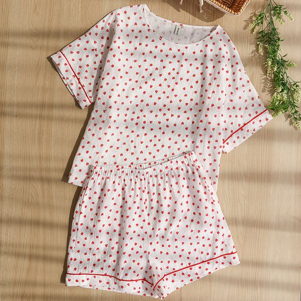cute strawberry women pajamas set sleepwear short sleeve t-shirt shorts nightwear woman home clothes, Black;white 
cute strawberry women pajamas set sleepwear short sleeve t-shirt shorts nightwear woman home clothes, Black;white