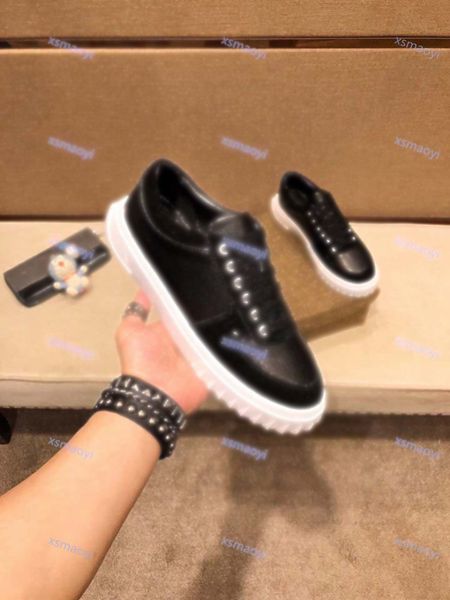 2021 new paris fashion luxe casual sports shoes party banquet dress shoes france all-match flat driving shoes skate shoe big size 38-45, Black;red
2021 new paris fashion luxe casual sports shoes party banquet dress shoes france all-match flat driving shoes skate shoe big size 38-45, Black;red