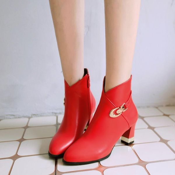 boots big size ma'am coarse heel short pure color metal decoration boot barrel high, Black
boots big size ma'am coarse heel short pure color metal decoration boot barrel high, Black