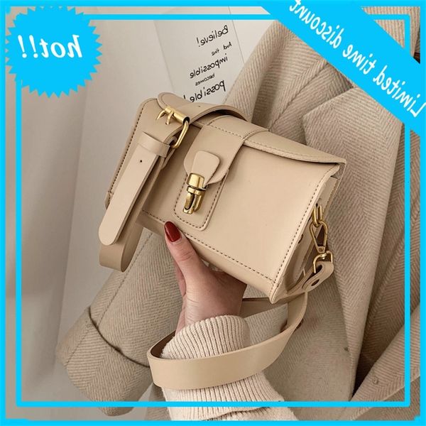 2020 spring new style plug lock women's trend fashion small square bag leisure one shoulder messenger backpack
2020 spring new style plug lock women's trend fashion small square bag leisure one shoulder messenger backpack