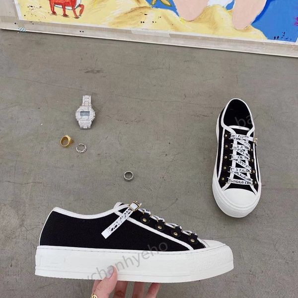 2020 new children's sneakers gray low-cannage embroidered diagonal technology casual shoes fashionable children's shoes
2020 new children's sneakers gray low-cannage embroidered diagonal technology casual shoes fashionable children's shoes