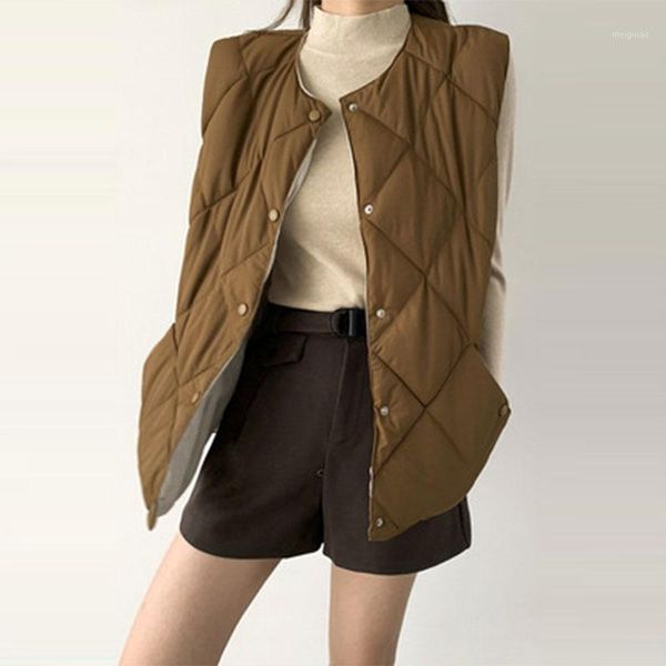2020 autumn winter new korea fashion women sleeveless argyle cotton vest single-breasted vest jackets femme coat s741, Black;white
2020 autumn winter new korea fashion women sleeveless argyle cotton vest single-breasted vest jackets femme coat s741, Black;white