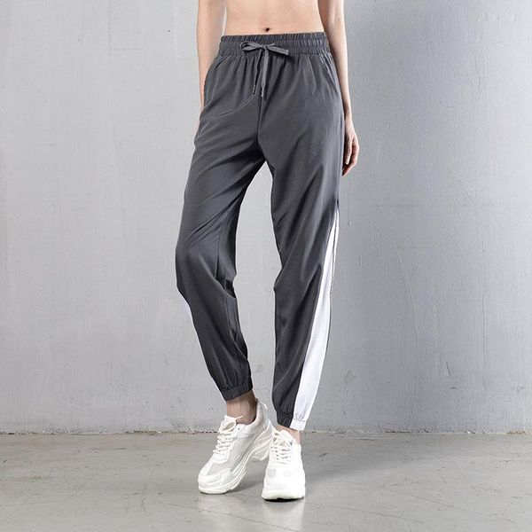 running pants spring and summer thin quick-drying sports trousers women's color matching fitness yoga loose, Black;blue
running pants spring and summer thin quick-drying sports trousers women's color matching fitness yoga loose, Black;blue