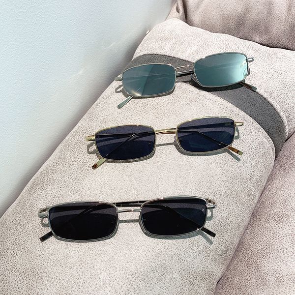tiktok, the same type of sunglasses, korean version, kwai, box, square, mesh, red glasses, men's and women's tide, polarized myopi, White;black
tiktok, the same type of sunglasses, korean version, kwai, box, square, mesh, red glasses, men's and women's tide, polarized myopi, White;black