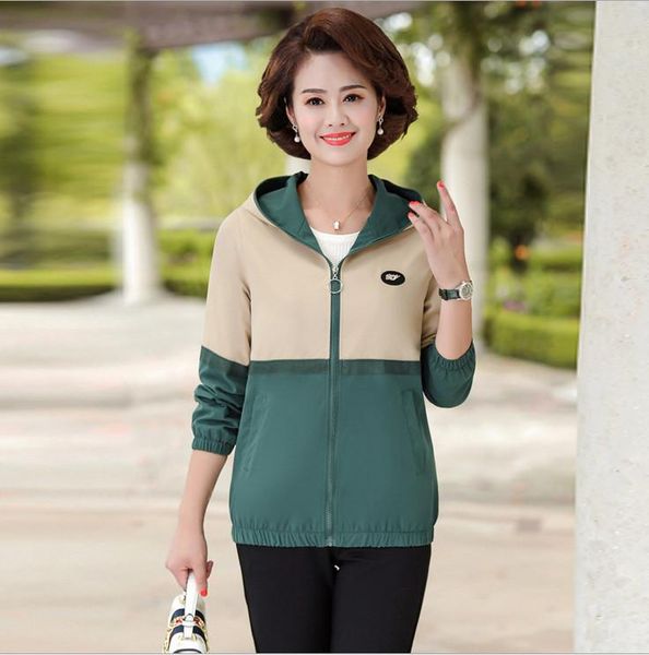 new mother spring coat 2021 middle age women hooded jacket plus size long sleeve, Black;brown
new mother spring coat 2021 middle age women hooded jacket plus size long sleeve, Black;brown