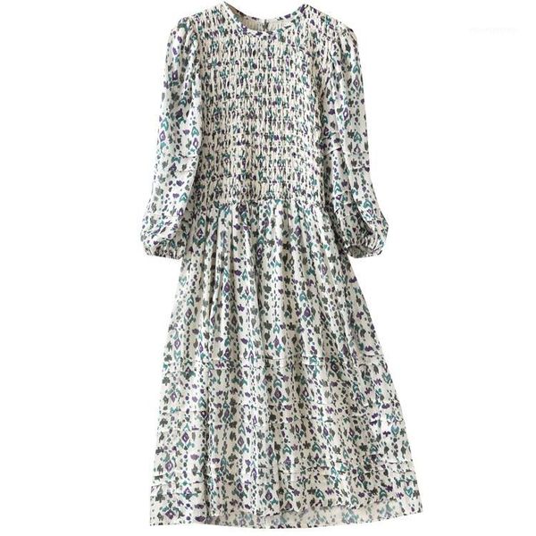 casual dresses woman printed knee length dress round neck smocked detail elastic chinted waist long sleeves eletant robe 20211, Black;gray
casual dresses woman printed knee length dress round neck smocked detail elastic chinted waist long sleeves eletant robe 20211, Black;gray