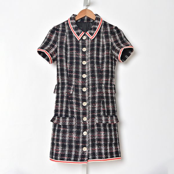 2020 spring autumn short sleeve lapel neck black plaid print tweed panelled buttons short mini dress women fashion dresses s2718227, Black;gray
2020 spring autumn short sleeve lapel neck black plaid print tweed panelled buttons short mini dress women fashion dresses s2718227, Black;gray