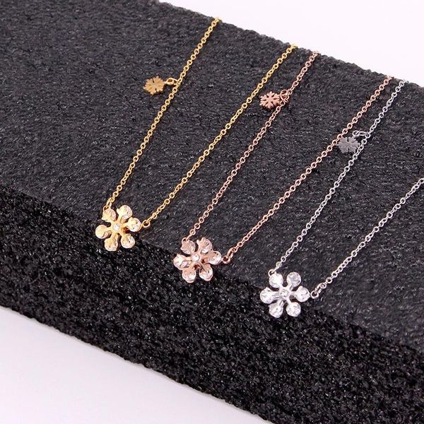 love stainless steel snowflake pendants necklace romantic bling crystal zircon flower necklaces women wedding jewelry xmas gift, Silver
love stainless steel snowflake pendants necklace romantic bling crystal zircon flower necklaces women wedding jewelry xmas gift, Silver