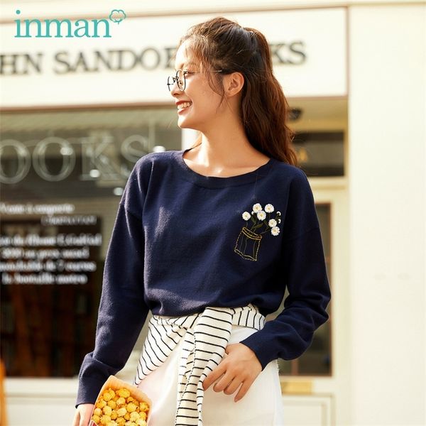 inman 2020 autumn new arrival daisy embroidered pullover hem split cute dropped shoulder sweater lj201112, White;black
inman 2020 autumn new arrival daisy embroidered pullover hem split cute dropped shoulder sweater lj201112, White;black