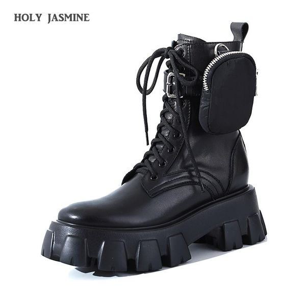 autumn winter thick bottom martin boots women belt buckled pocket decor british style catwalk ankle boots motorcycle botas 2020, Black
autumn winter thick bottom martin boots women belt buckled pocket decor british style catwalk ankle boots motorcycle botas 2020, Black