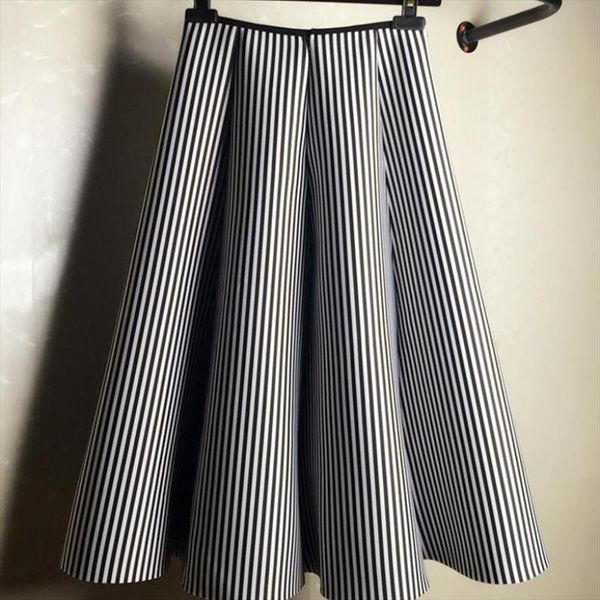 2020 spring midi skirt black and white vertical stripe skirt tutu a cotton women autumn and winter skirts ing
2020 spring midi skirt black and white vertical stripe skirt tutu a cotton women autumn and winter skirts ing